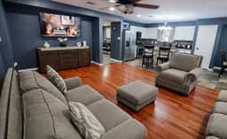 IAH | Spacious 4BR Retreat | 5 Beds | Sleeps 10 - Image 3