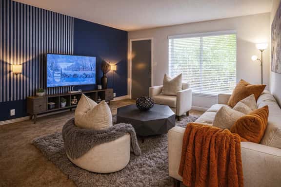 Coastal Chapter Stay | 2BR Galleria Condo Pool - Image 1
