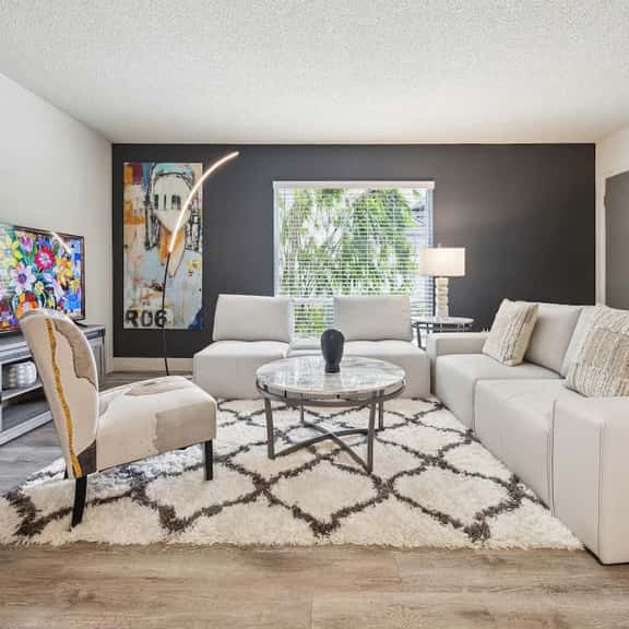 Luma Dream Residences | 2 Beautiful Apts Galleria - Image 1