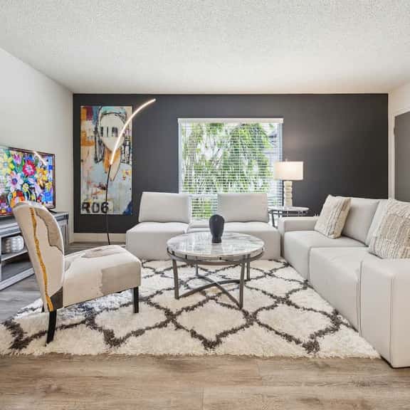 The Pearl Elite Apartment | Steps from Galleria - Image 1